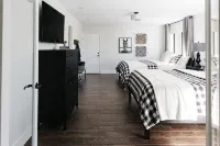 Family Flagstaff Retreat  Sleeps 12 Mountain Views  EV Charger  Near Nau with AC - วิวภูเขา