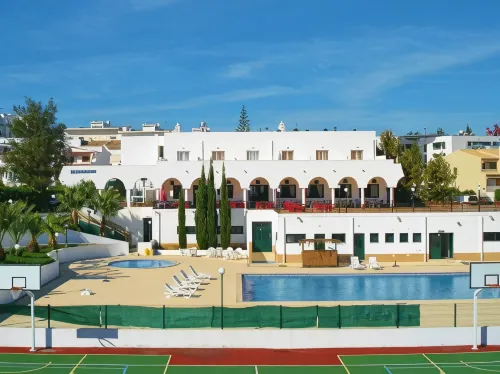 Rialgarve - Uima-altaat