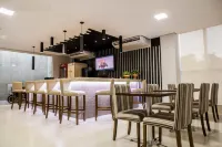 AlphaPark Hotel - Pysäköinti