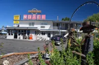 Oregon Trail Motel and Restaurant - Parkplatz