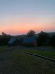 Blue Willow Cabin, high up on the hill with180 degree views. - Homestays