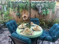 Botanical Beach Cottage - 2-Star