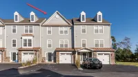 Spectacular well stocked townhouse minutes from Bethany Beach - 3-Star