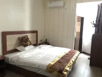 Meilun Hotel - parking