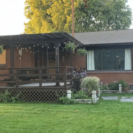 Pet-Friendly 2Br Near BYU-I with Fenced Yard