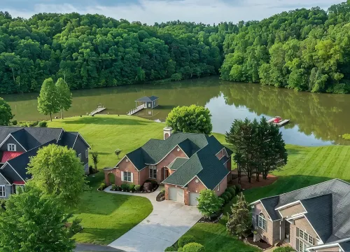 Tranquil Tellico Lakefront Retreat -- Kayaks! Private Dock! - 4-Star