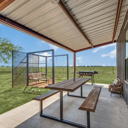 "The Little Ass Apartment Country Retreat Getaway!