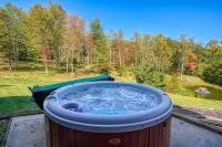 Wow! Timber Ranch Lodge, 43 acres, Sleeps 12, Family and Pet Friendly! - 3-Star