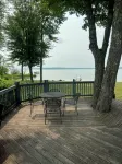 See the best of Michigan's Upper Peninsula in this Family Ready Lake-side Cabin - Homestays