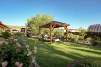 Tranquil 7-bedroom house near the center of Taos - Boutique