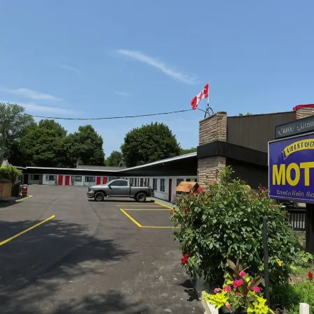 Crestwood Motel