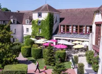Le Manoir de Gressy - piscina