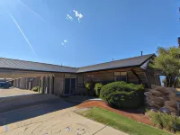 The Jeffreys Hotel Extended Stay - parking