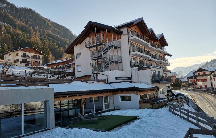 Active Alm Hotel