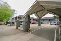 Aotea Motor Lodge - Parkplatz