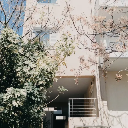 Best House, Nirvana II, Patra