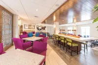 โรงแรม ฮอลิเดย์ อินน์ เอ็กซ์เพรส ชาร์ลสตัน บาย IHG - พร้อมอาหารเช้า