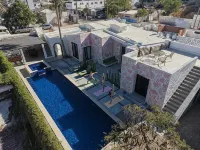 Mi Villa Cabo - 4 bedroom amazing location in downtown Cabo San Lucas - Villalar