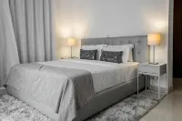 Clayhall By SRS - Apartments