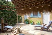 Plantation House at Whitecliffs Bed and Breakfast - parking