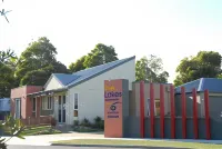 The Lakes Apartments