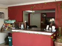 Stone Inn Motel فنادق في Gentry