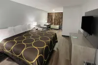 Super 8 by Wyndham Pigeon Forge Downtown