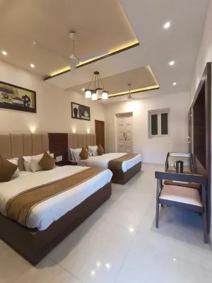 Hotel Golden Veena