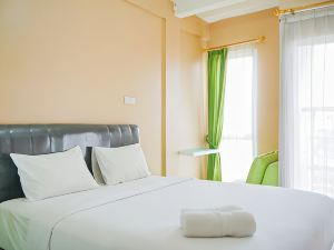 Cozy Studio Apartment at Tamansari Skylounge near Soetta Airport By Travelio