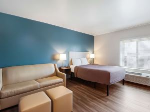 WoodSpring Suites Bakersfield Airport