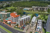 Ocean Boulevard Hotels in Alexandra Headland