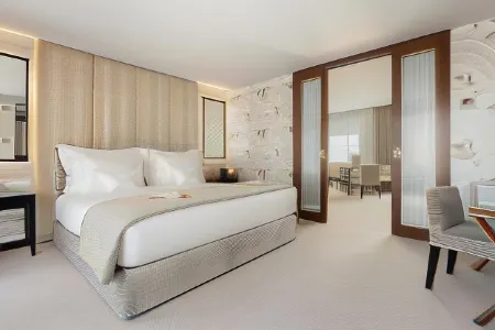 Wine & Books Porto Hotel Отели рядом с достопримечательностью «Церковь Святого Франциска»