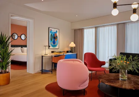 Art'Otel London Battersea Power Station, Powered by Radisson Hotels