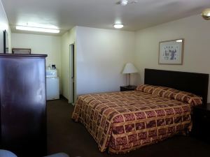 California Suites Motel