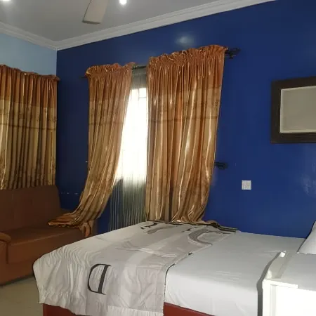 Isno Hotel
