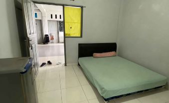 Pondok Elit Kos 888