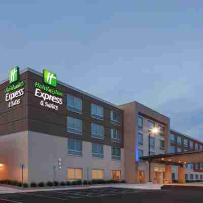 Holiday Inn Express & Suites Sterling Heights-Detroit Area Hotel Exterior