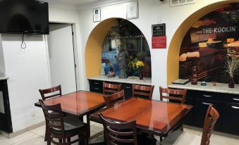 Americas Best Value Inn and Suites Yucca Valley