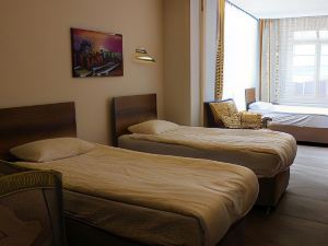 Center Room Hotel