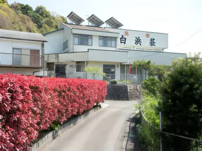 Japanese Inn Shirahamaso Hotel dekat Ushibuka Haiya Bridge