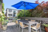 House 5863- Chicago's Premier Bed and Breakfast