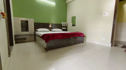 Hotel Ambika - Хостел