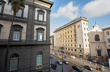 Umberto34-Luxury Home