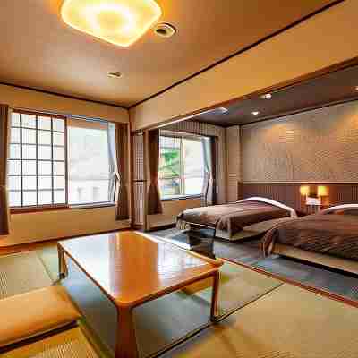 大江戸温泉物語 東山グランドホテル Rooms