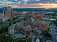 The Hotel Roanoke & Conference Center, Curio Collection by Hilton Hotel in zona Catholic Historical Museum of the Roanoke Valley