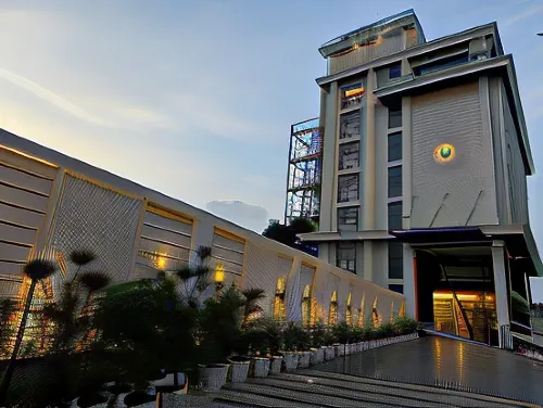 The Mudra Hotel - balcony