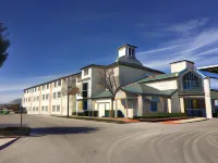 Motel 6 San Antonio, TX - Sea World North Отели в г. Хелотс