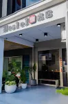 潮旅宿Hostel 屏菸1936文化基地附近的飯店