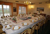 Flair Seehotel Zielow Hotels in Robel
