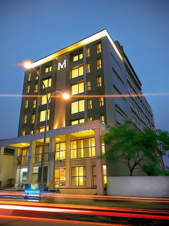 M Hotel Sorong Managed by East Season Отели в г. Sorong Manoi